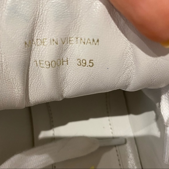 PRADA sneakers - Picture 3 of 7